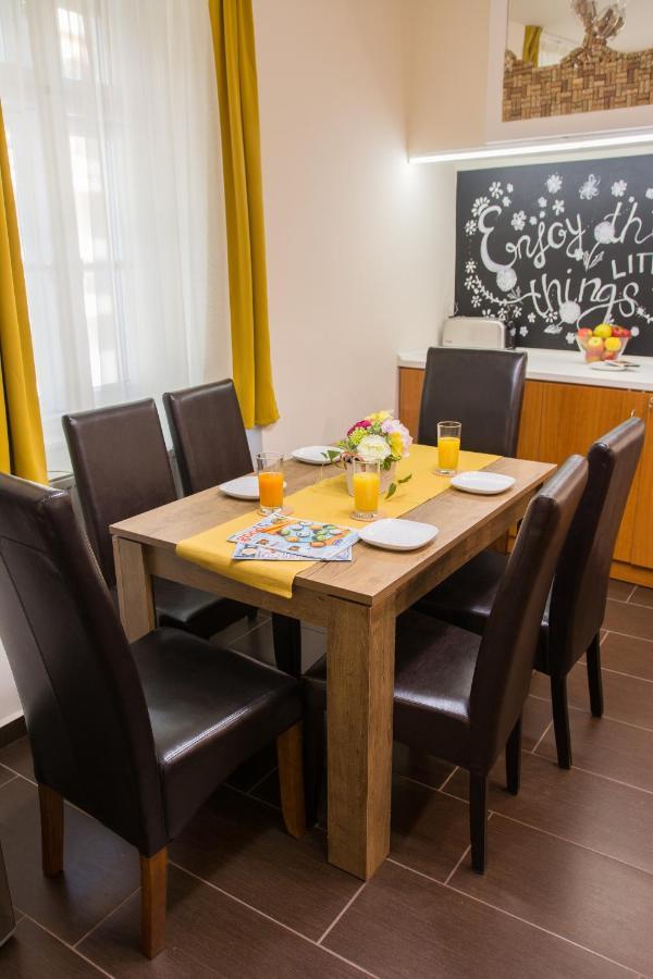 Cork Apartman Еґер Екстер'єр фото